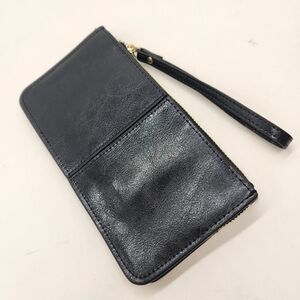 Wristlet women's black glossy 100%leather wallet cards phone case RFID L zip new